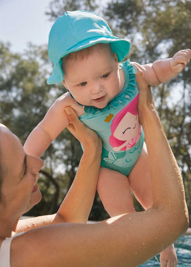 Bañador y gorro
