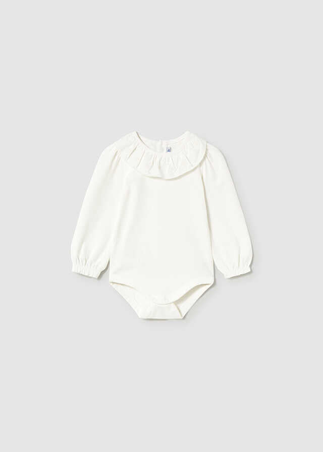 Body cuello bordado