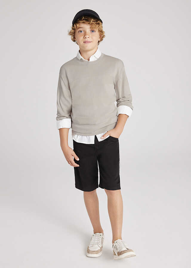 Bermuda slim suiting