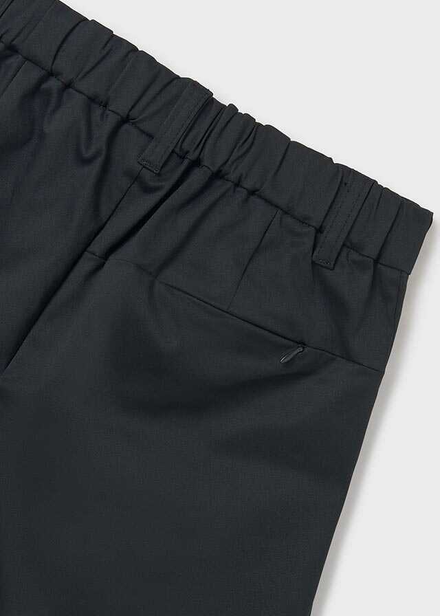 Bermuda slim suiting