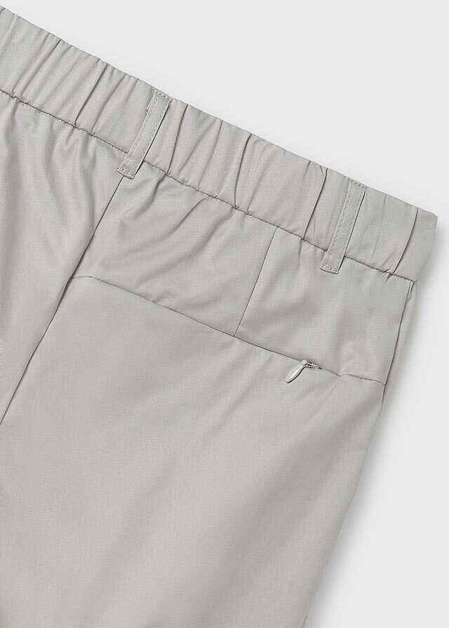 Bermuda slim suiting