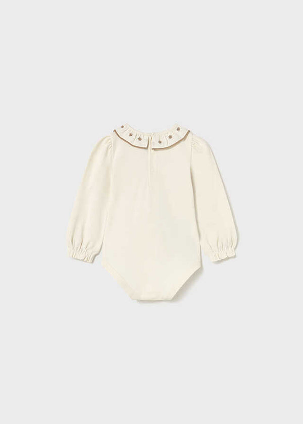 Body cuello bordado