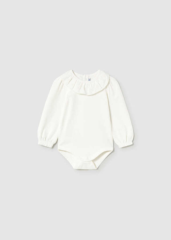 Body cuello bordado
