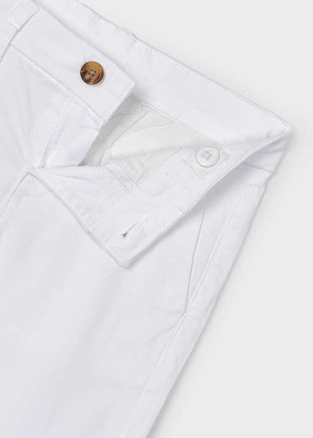 Pantalon chino sarga basico