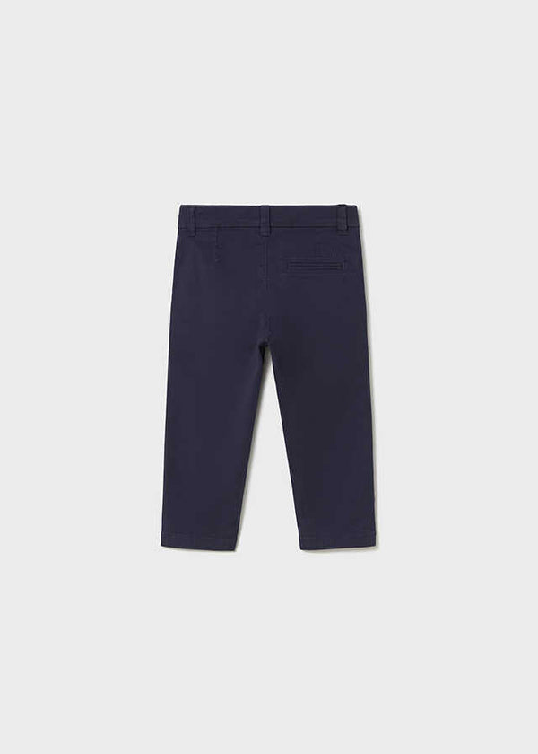 Pantalon chino sarga basico