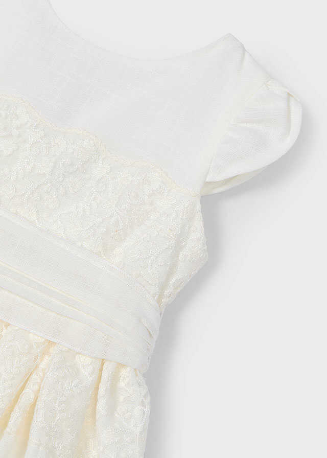 Vestido puntillas