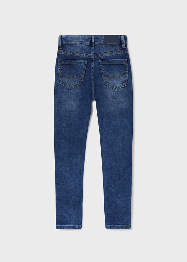 Pant. tejano slim fit básico